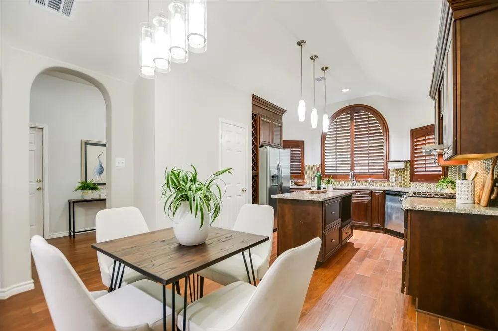 1601 Lynnville Trail Austin, TX 78727