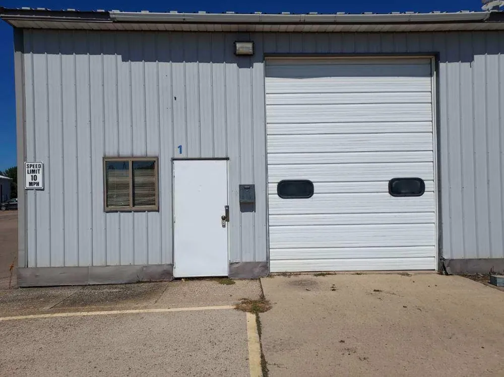 945 5th Avenue SE #1 & 2 Hutchinson, MN 55350