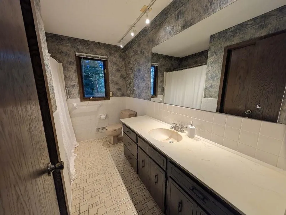 185 Bevins Lane Mahtomedi, MN 55115