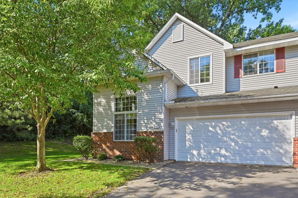 14355 Raymond Lane Eden Prairie, MN 55347