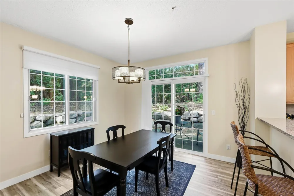 14355 Raymond Lane Eden Prairie, MN 55347