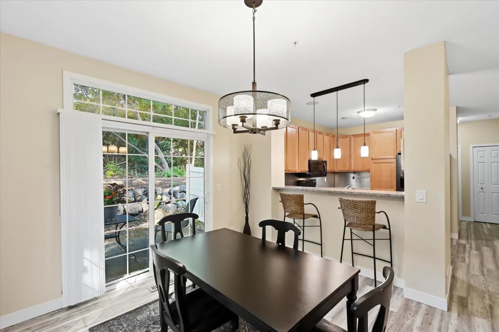 14355 Raymond Lane Eden Prairie, MN 55347