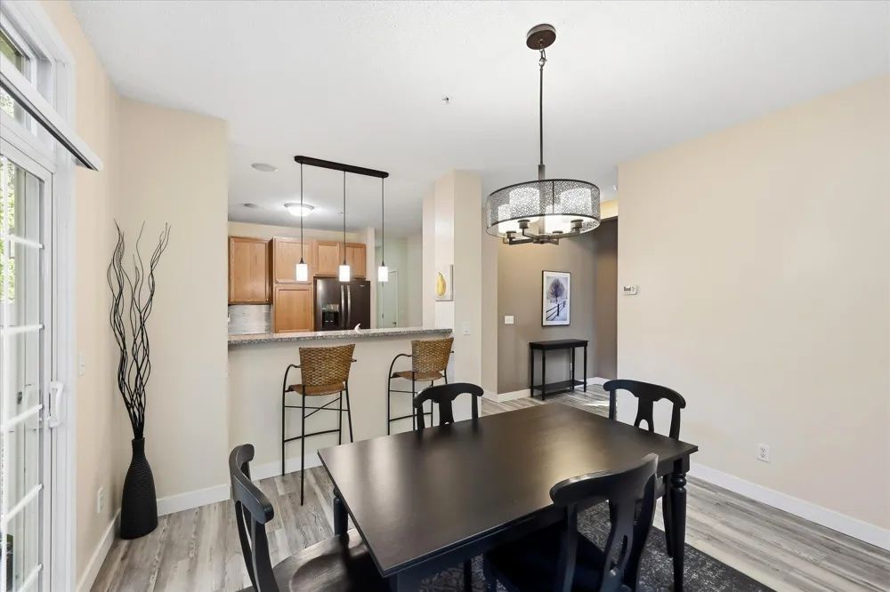 14355 Raymond Lane Eden Prairie, MN 55347