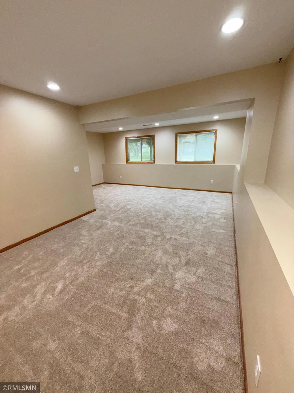 3888 Gibraltar Trail Eagan, MN 55123