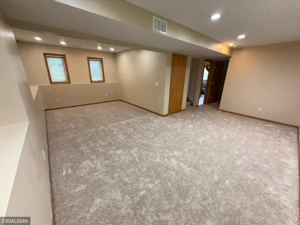 3888 Gibraltar Trail Eagan, MN 55123