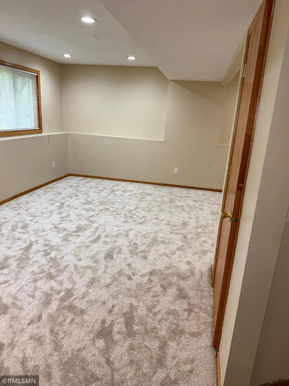 3888 Gibraltar Trail Eagan, MN 55123
