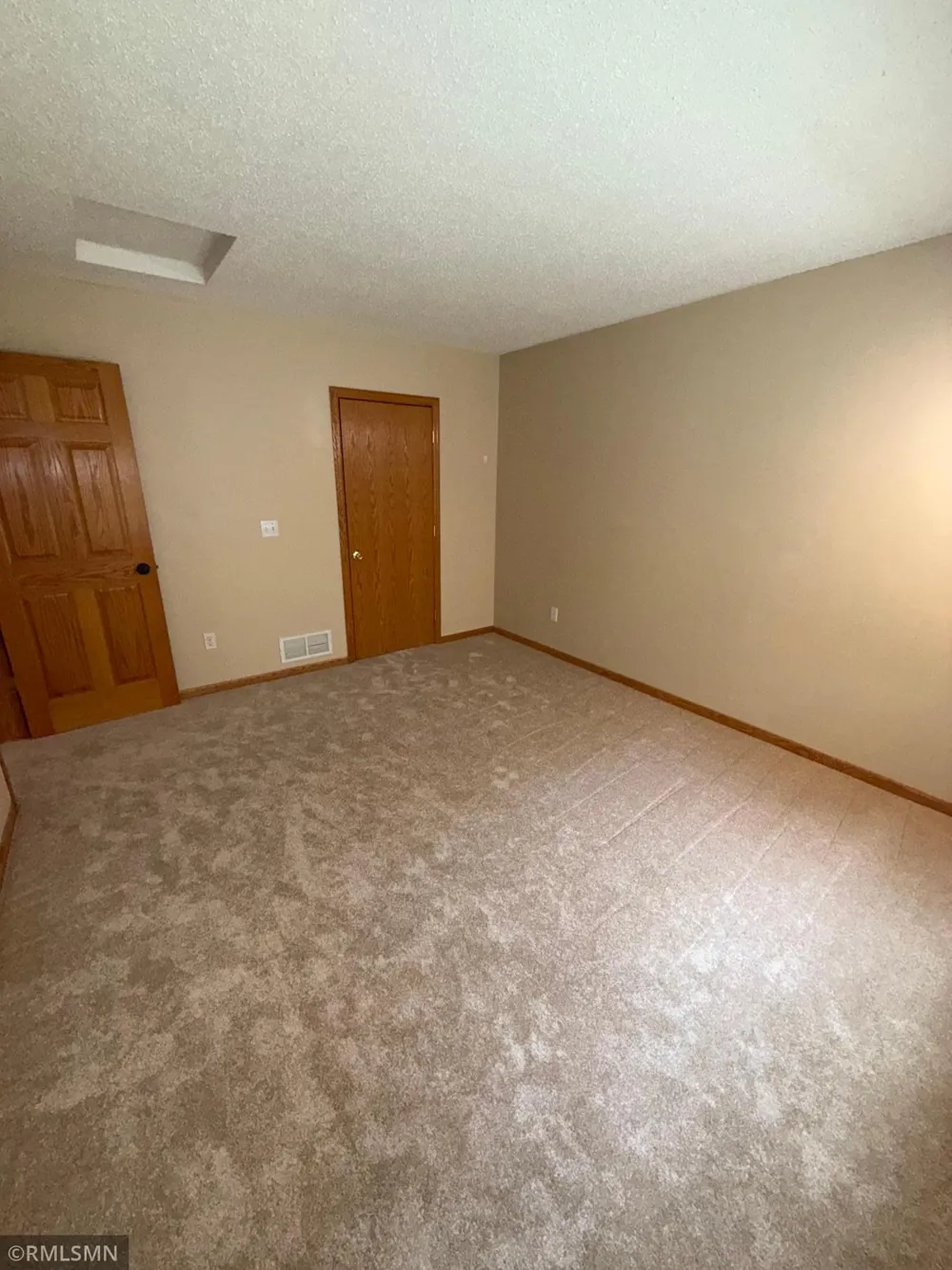 3888 Gibraltar Trail Eagan, MN 55123