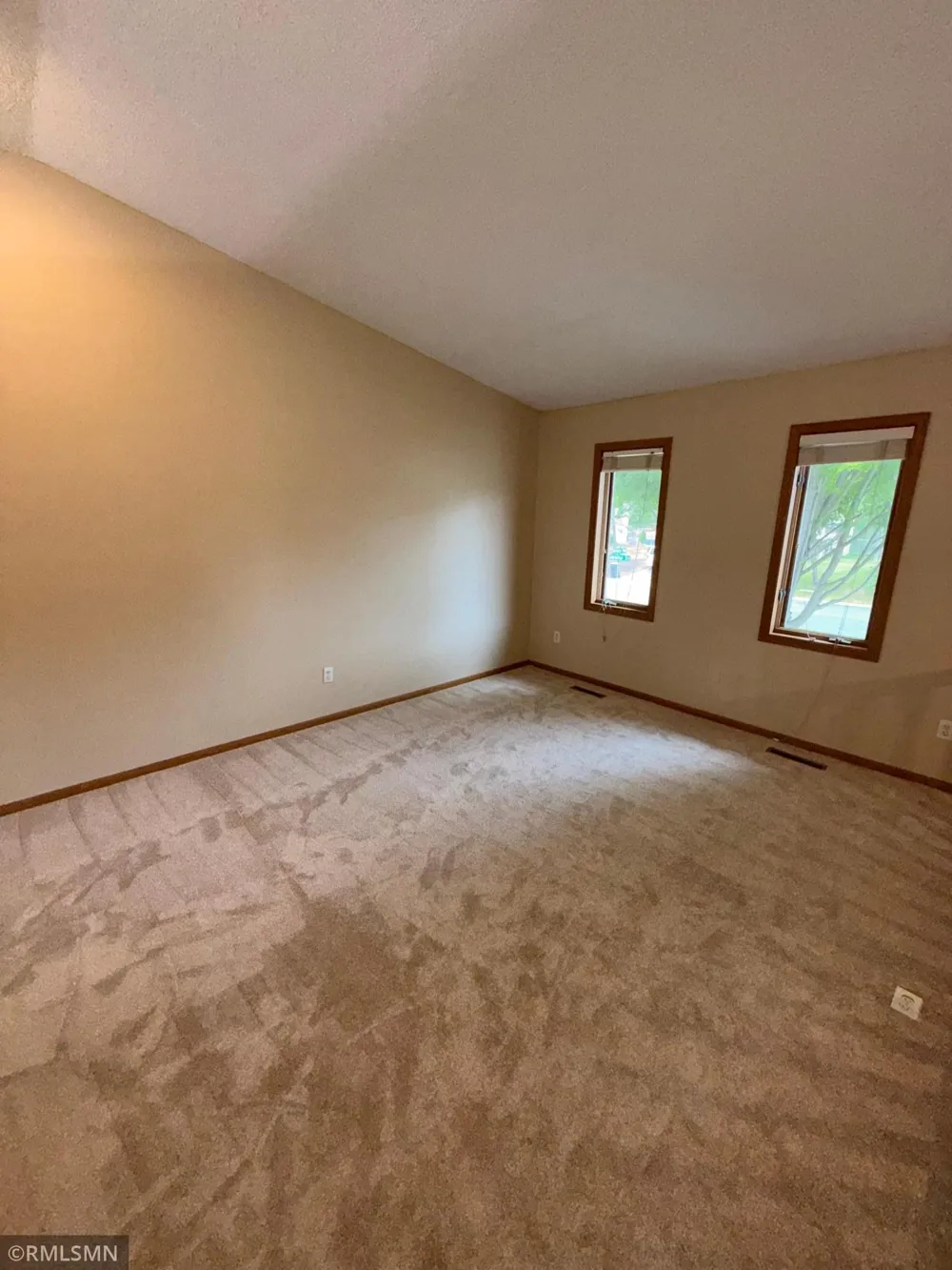 3888 Gibraltar Trail Eagan, MN 55123