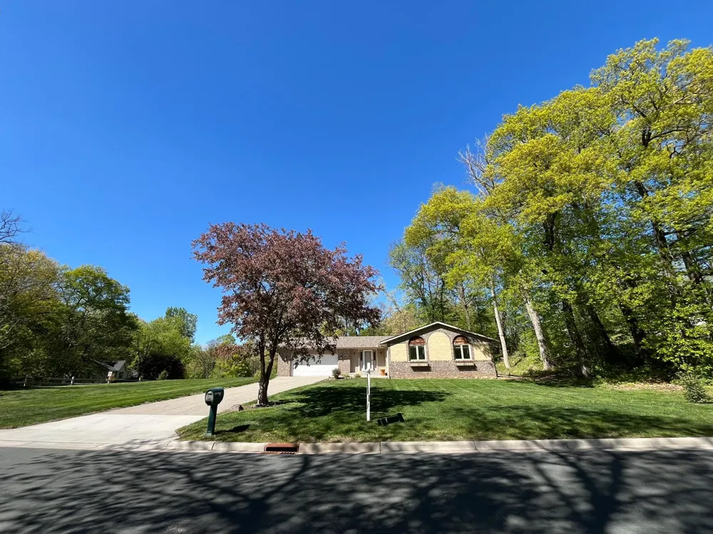 5885 Hidden Oaks Circle SE Prior Lake, MN 55372