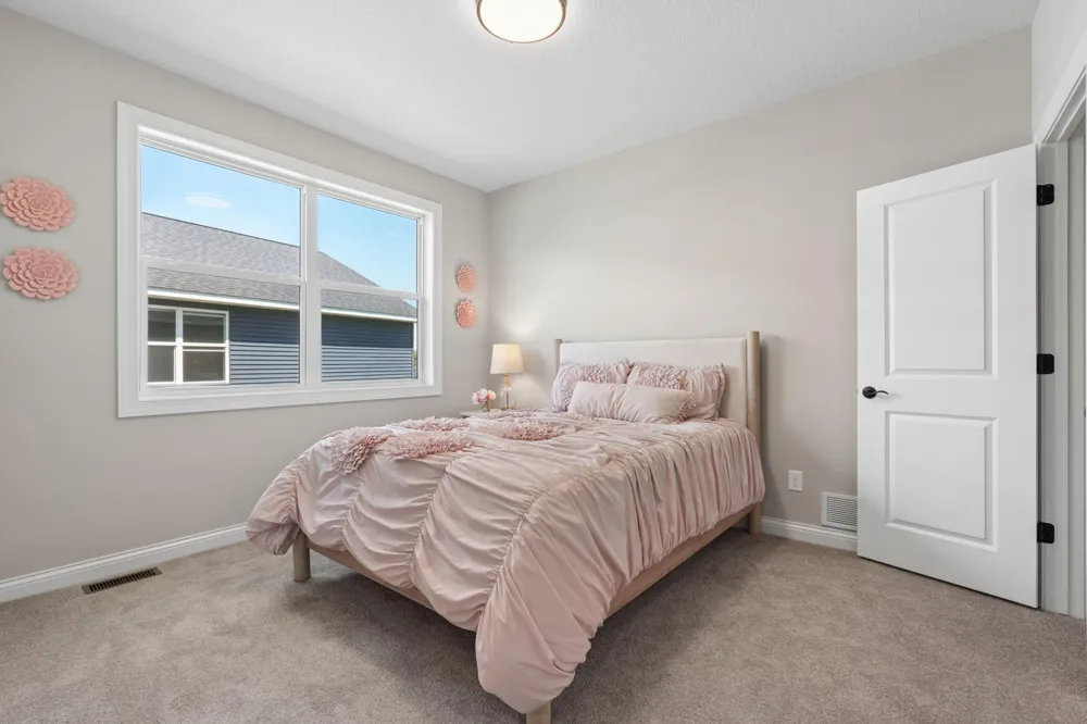 9815 Pinehurst Drive Elko New Market, MN 55020
