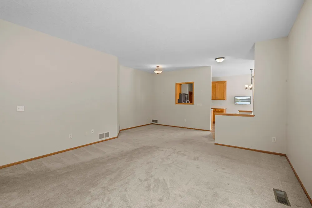 393 Allen Avenue Little Canada, MN 55117