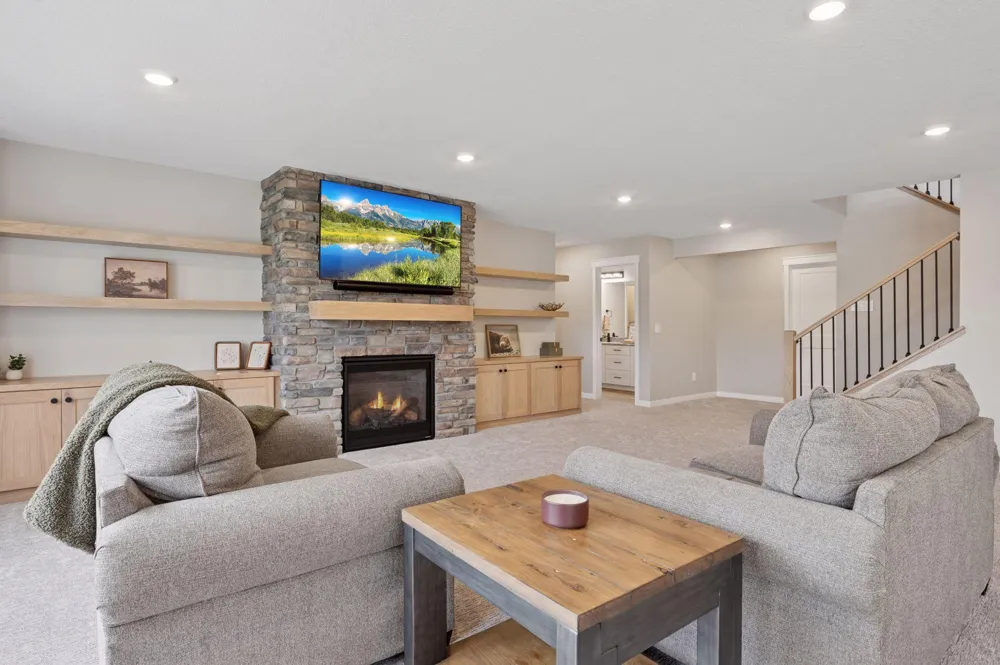 18022 Urbank Street NE Ham Lake, MN 55304