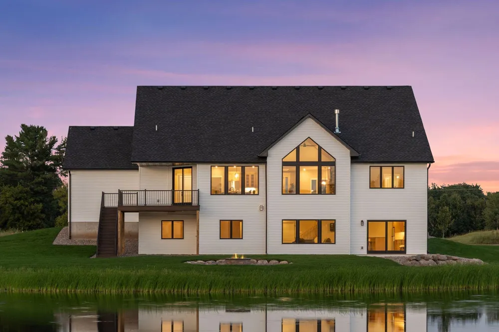 18022 Urbank Street NE Ham Lake, MN 55304