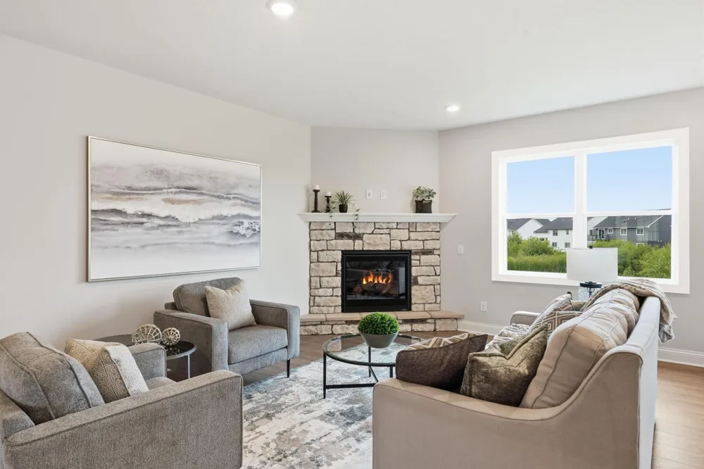 1727 Spruce Street Farmington, MN 55024