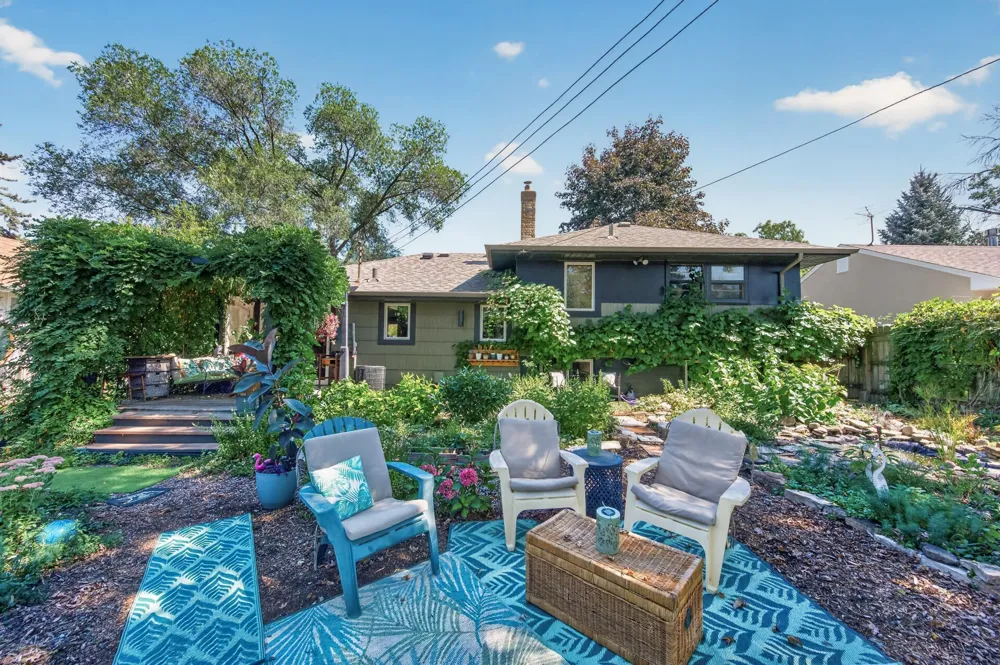 1317 Charlton Street West Saint Paul, MN 55118