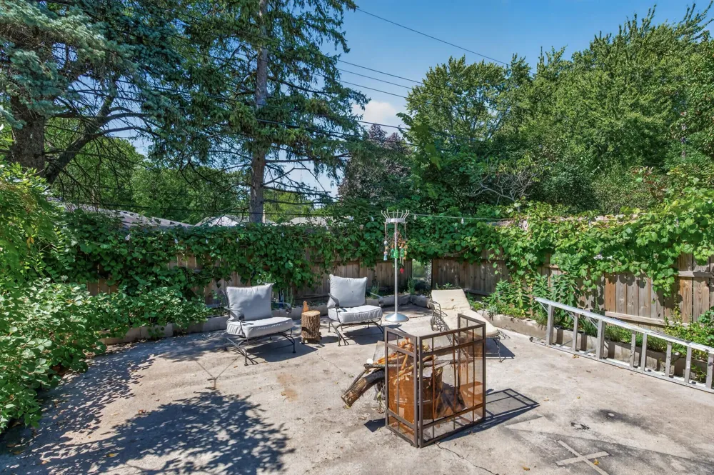 1317 Charlton Street West Saint Paul, MN 55118