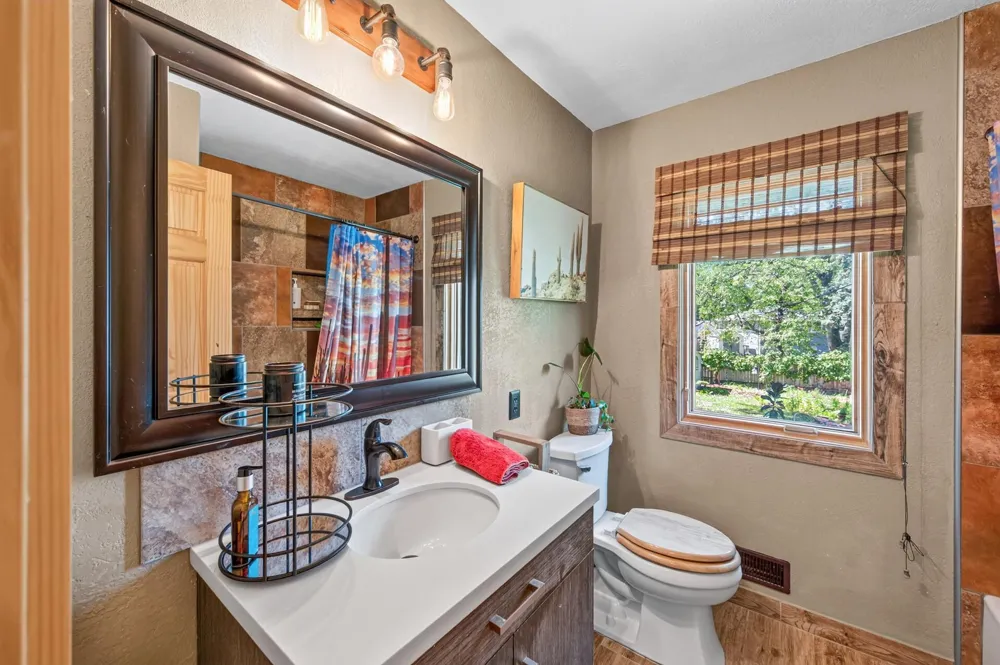 1317 Charlton Street West Saint Paul, MN 55118