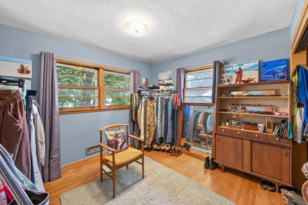 1317 Charlton Street West Saint Paul, MN 55118