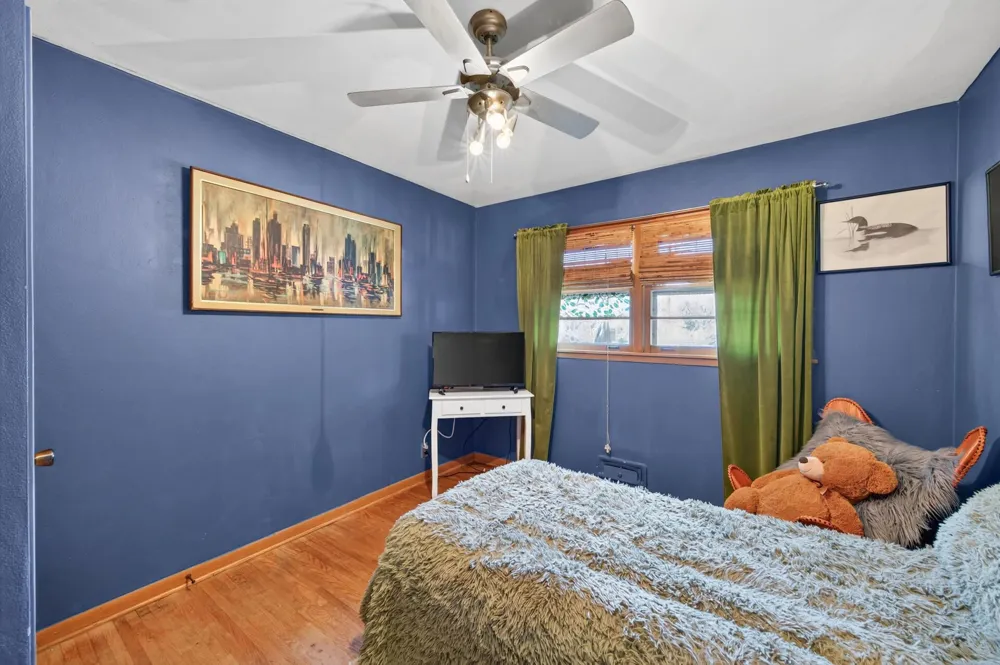 1317 Charlton Street West Saint Paul, MN 55118