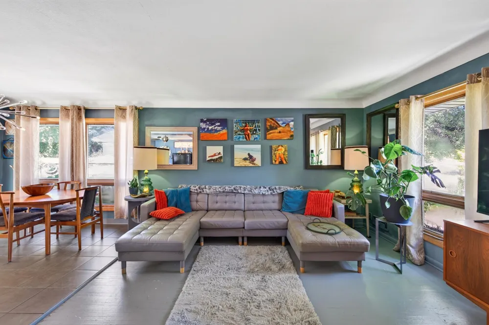 1317 Charlton Street West Saint Paul, MN 55118