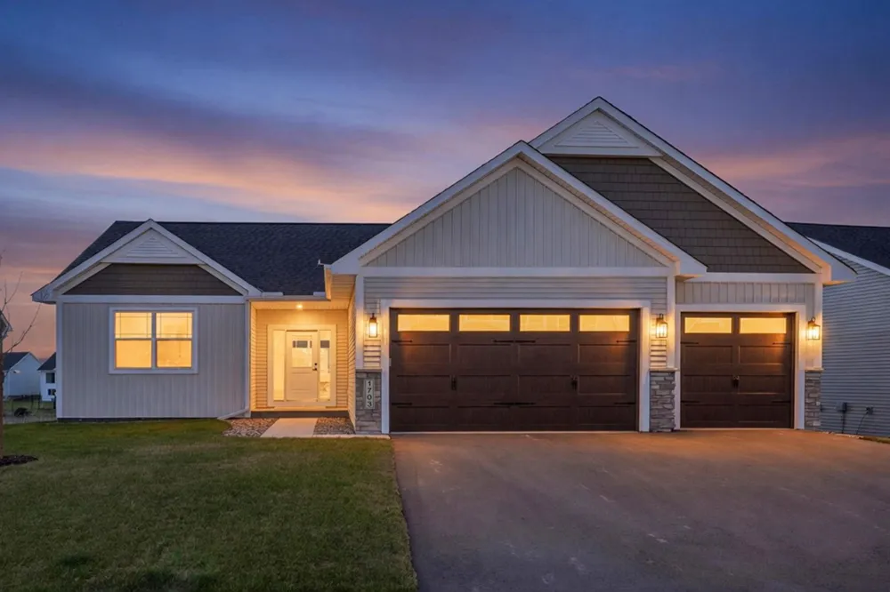 1703 Spruce Street Farmington, MN 55024