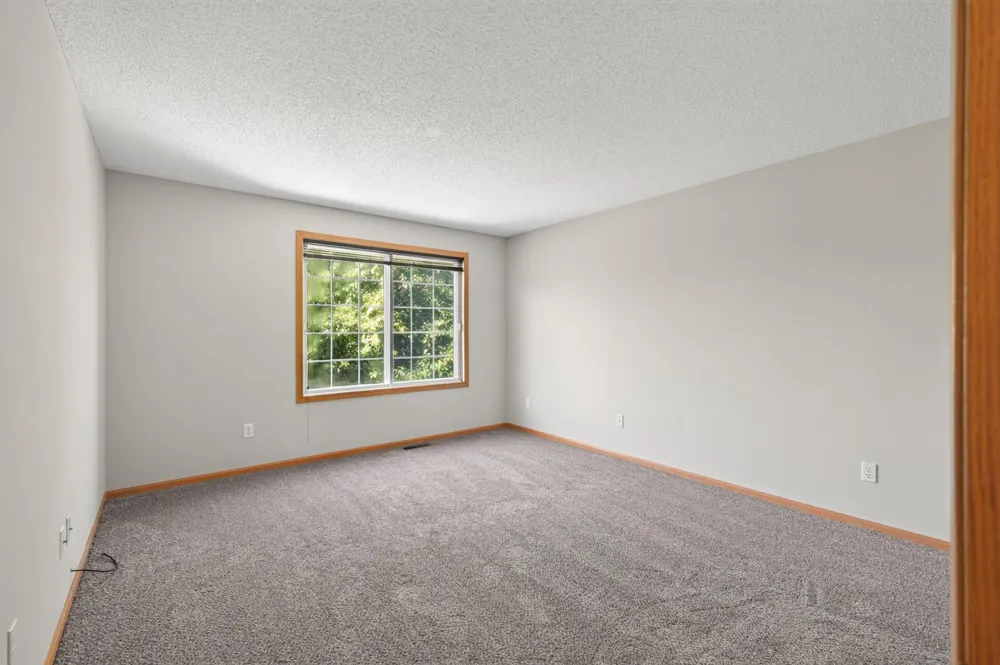 14756 Excelsior Lane #15 Apple Valley, MN 55124