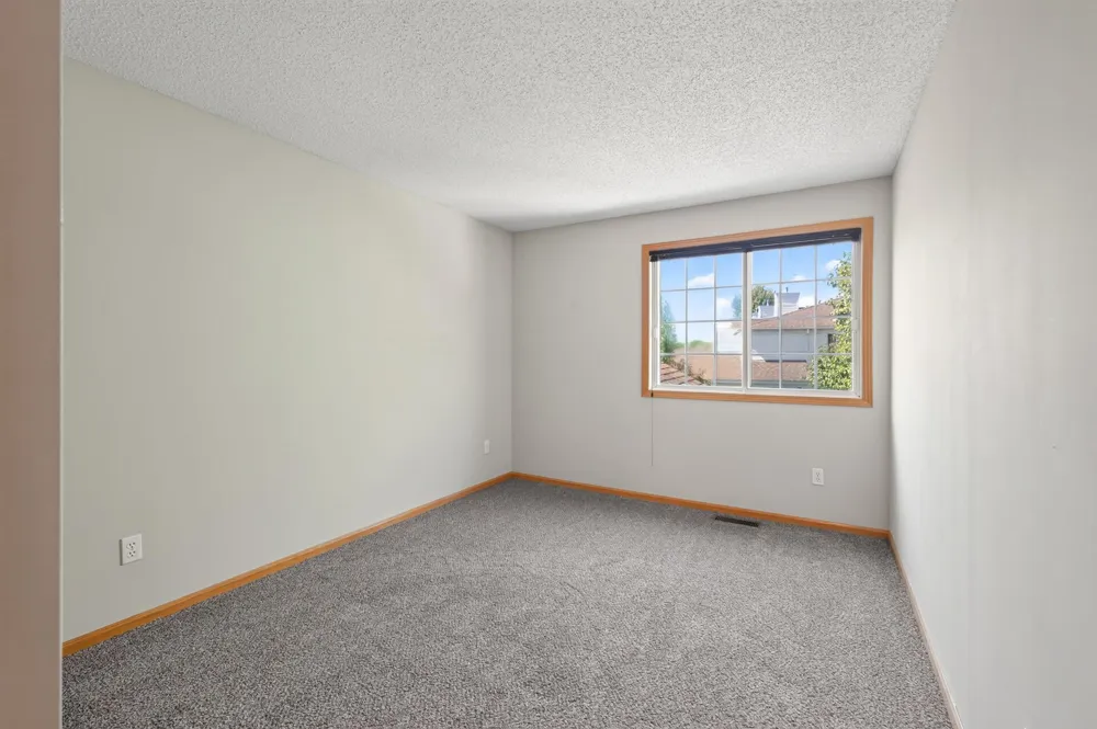 14756 Excelsior Lane #15 Apple Valley, MN 55124