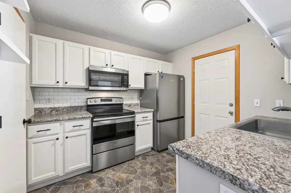 14756 Excelsior Lane #15 Apple Valley, MN 55124