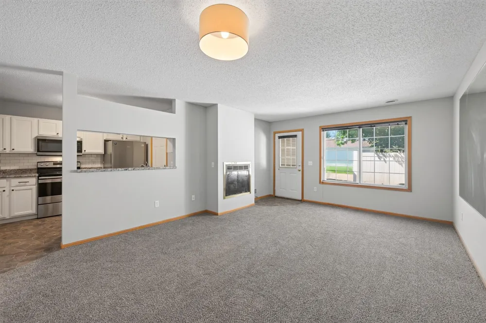 14756 Excelsior Lane #15 Apple Valley, MN 55124