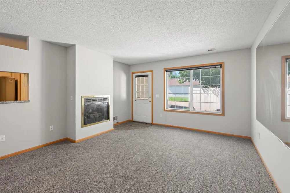 14756 Excelsior Lane #15 Apple Valley, MN 55124