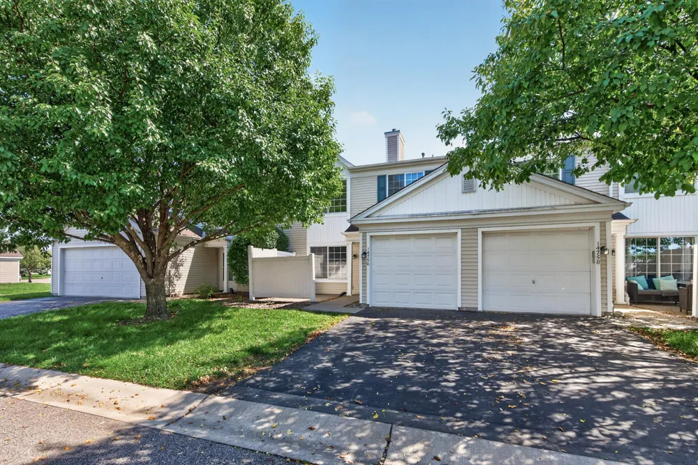 14756 Excelsior Lane #15 Apple Valley, MN 55124