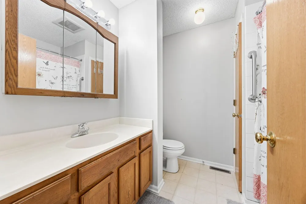 1002 Matilda Street Saint Paul, MN 55117