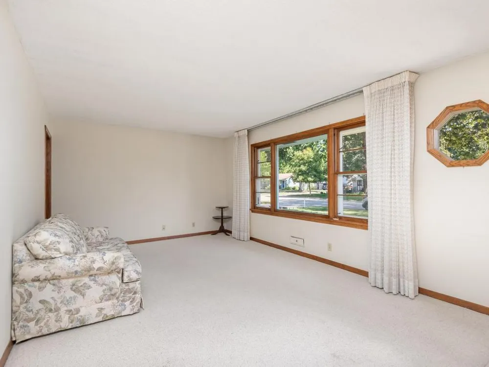 7638 Upton Avenue S Richfield, MN 55423