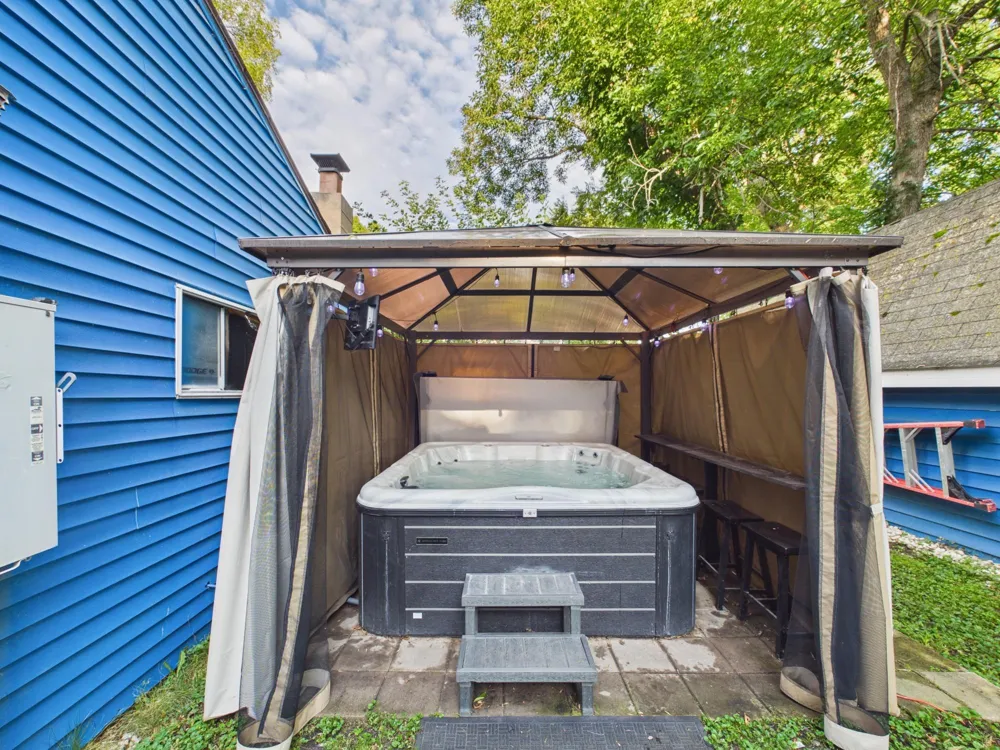 701 Oak Avenue Madison Lake, MN 56063