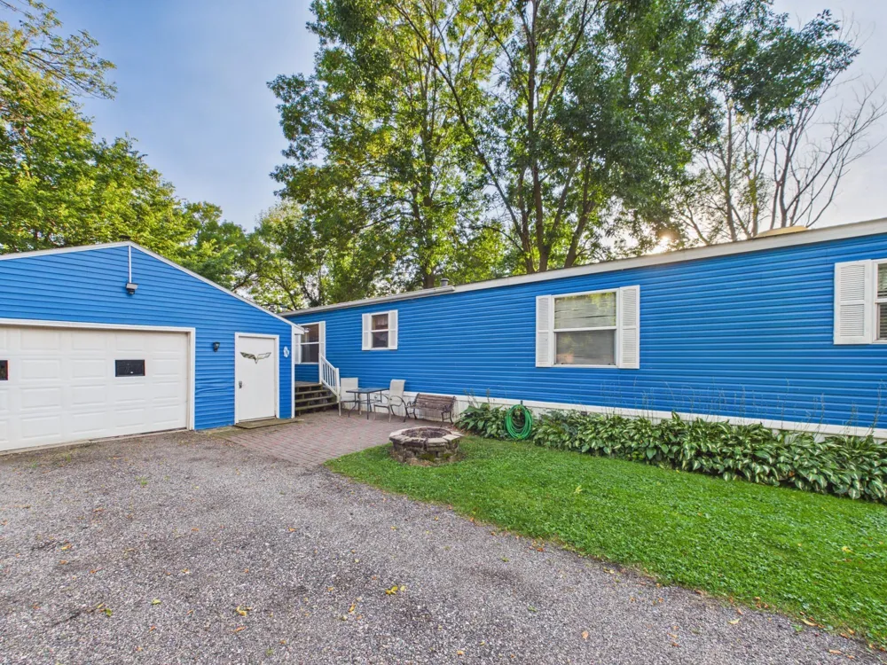 701 Oak Avenue Madison Lake, MN 56063