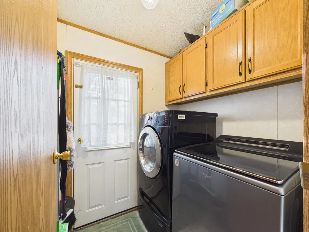 701 Oak Avenue Madison Lake, MN 56063