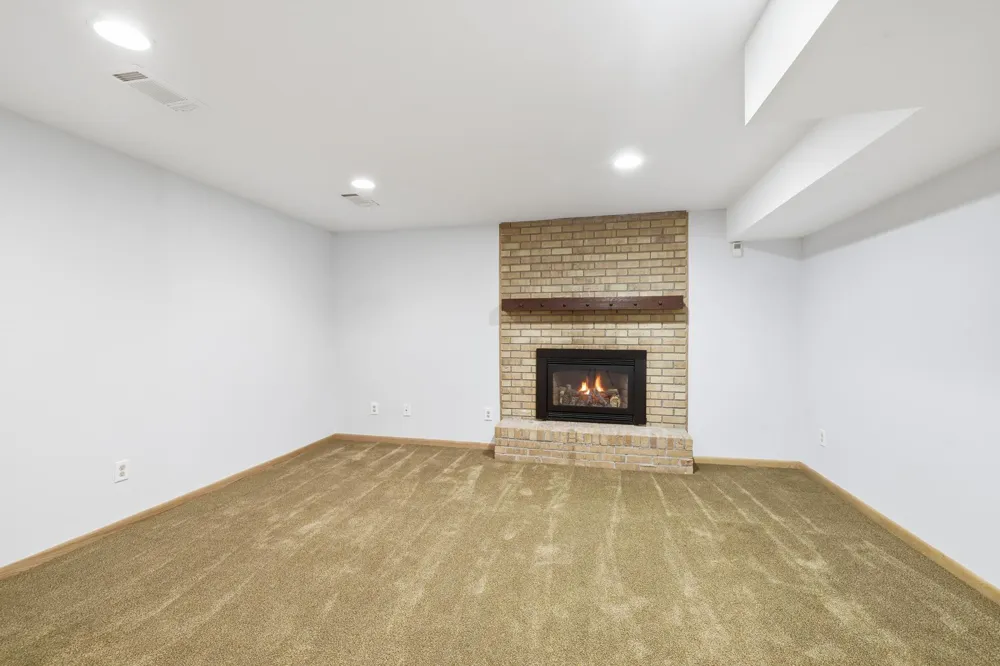 10133 Johnson Circle Bloomington, MN 55437