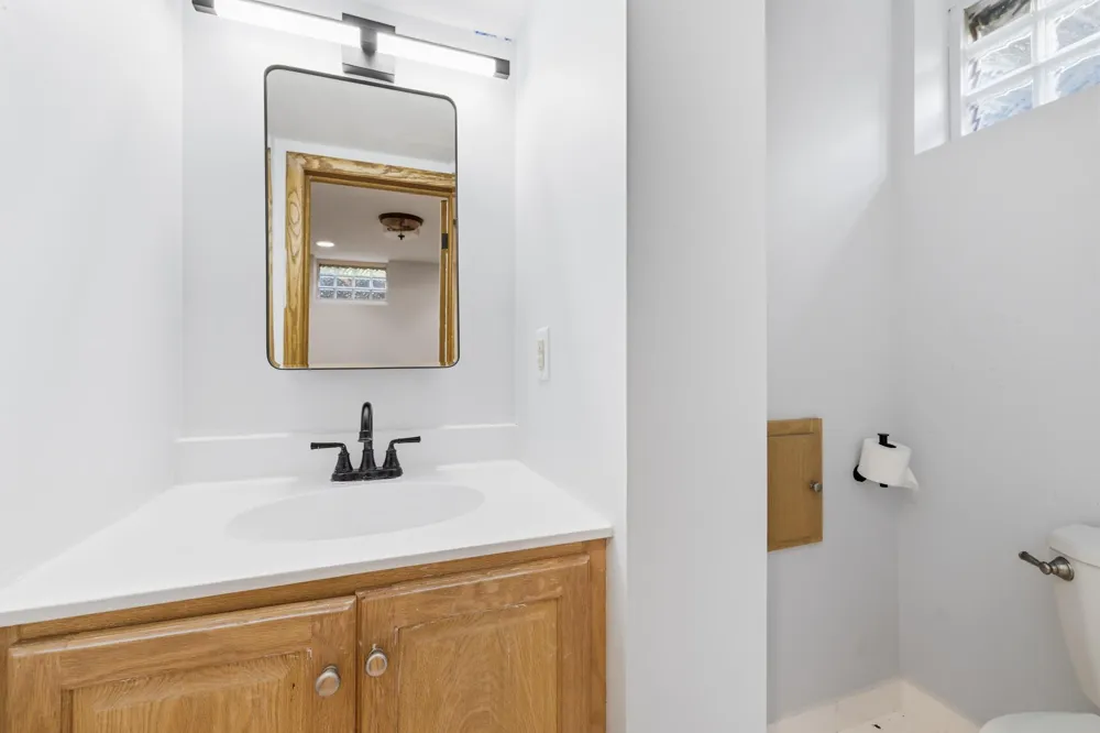 10133 Johnson Circle Bloomington, MN 55437