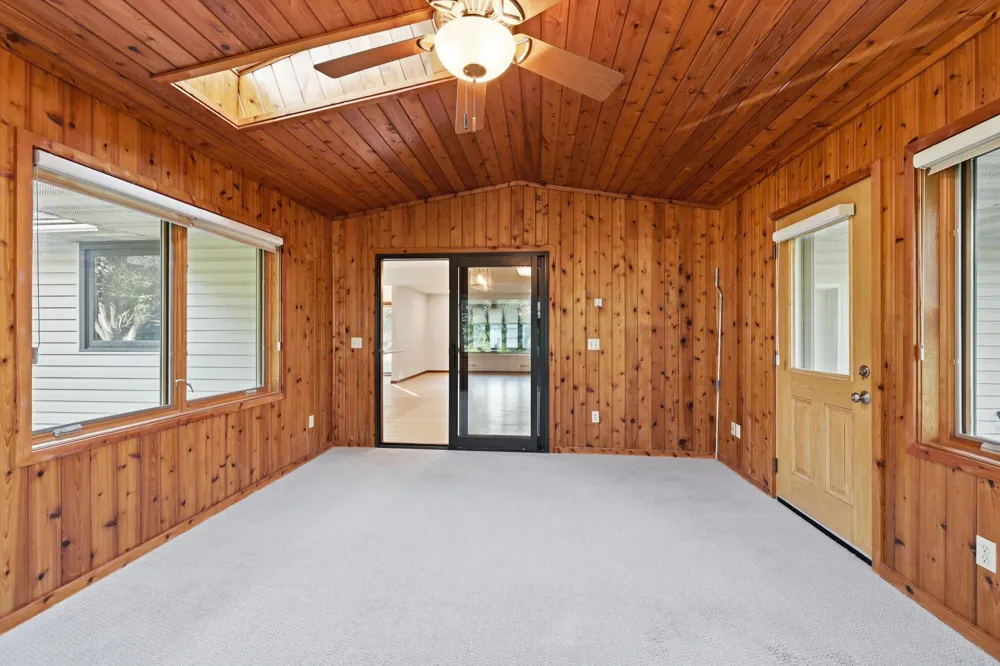 10133 Johnson Circle Bloomington, MN 55437