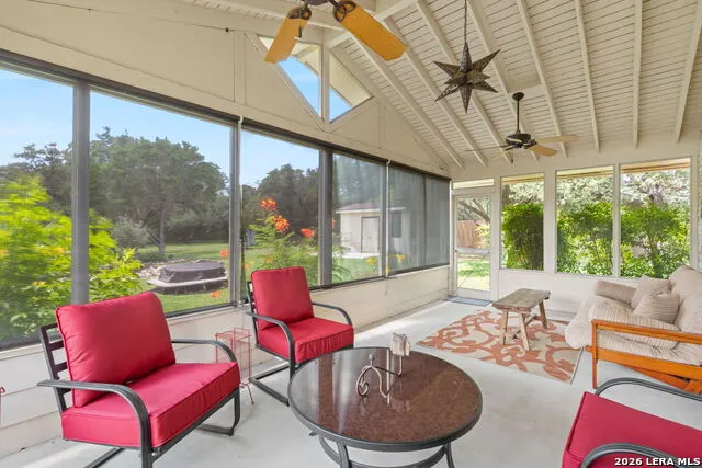 532 School St. Boerne, TX 78006