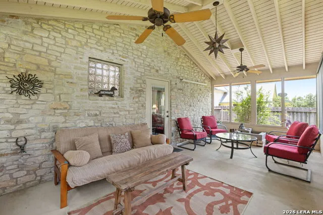 532 School St. Boerne, TX 78006