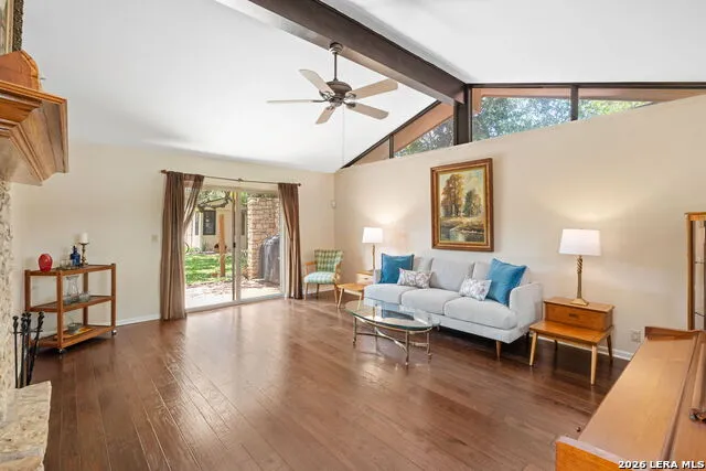532 School St. Boerne, TX 78006