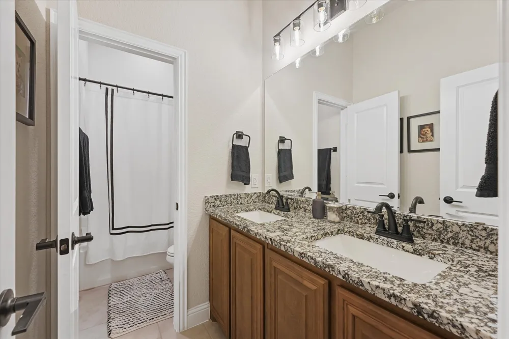 8901 Caymen Street Denton, TX 76226