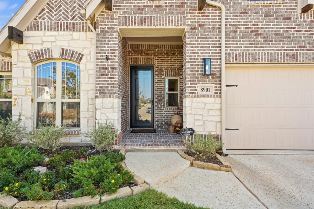8901 Caymen Street Denton, TX 76226