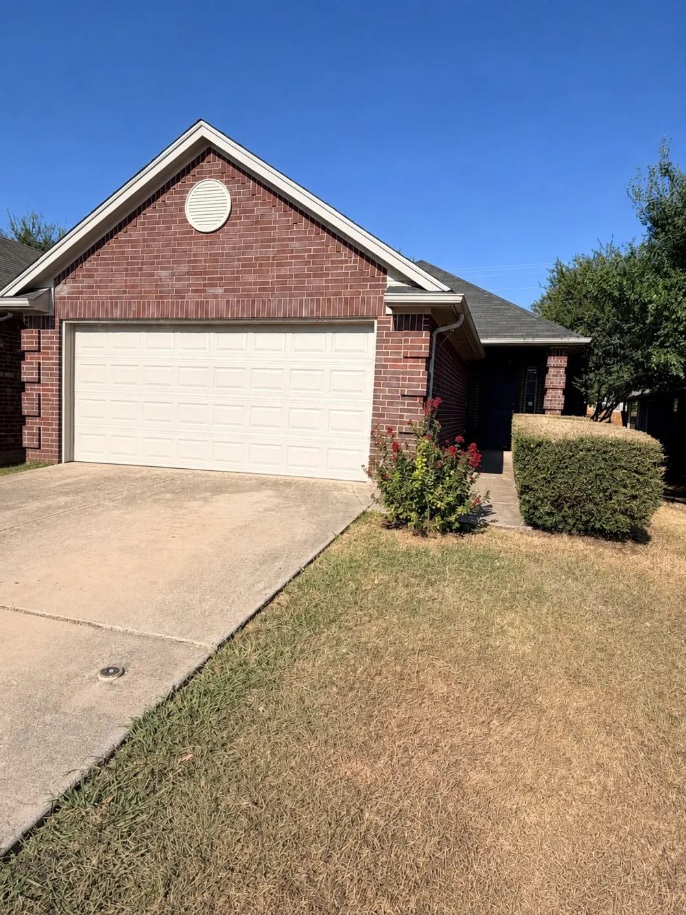 729 Stribling Circle Azle, TX 76020