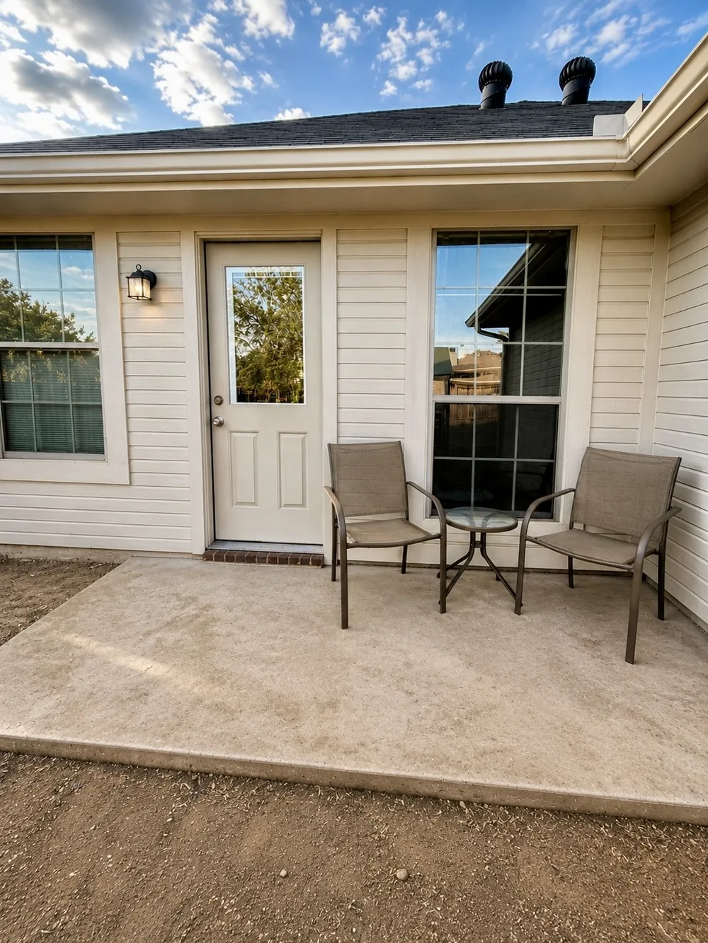 729 Stribling Circle Azle, TX 76020