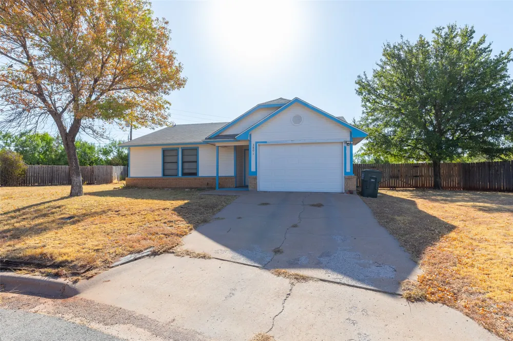 3801 Kellye Court Abilene, TX 79606