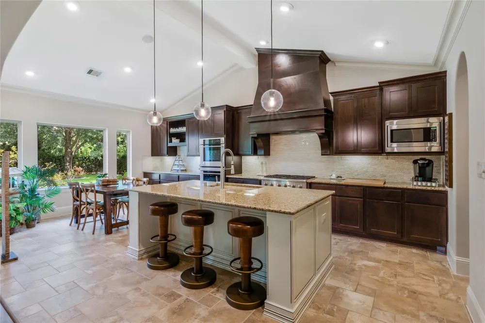 3850 Sundance Hill Lane Sugar Land, TX 77479