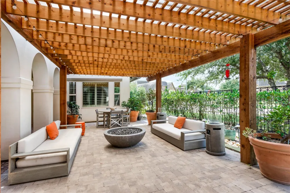 3850 Sundance Hill Lane Sugar Land, TX 77479