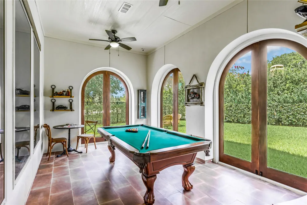 3850 Sundance Hill Lane Sugar Land, TX 77479